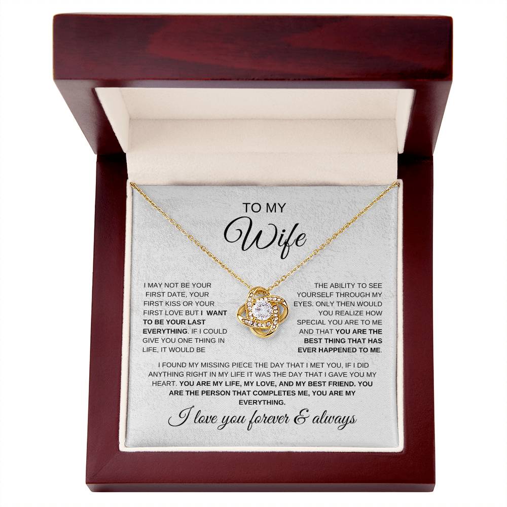 Romantic necklace gift from husband to wife in luxury box